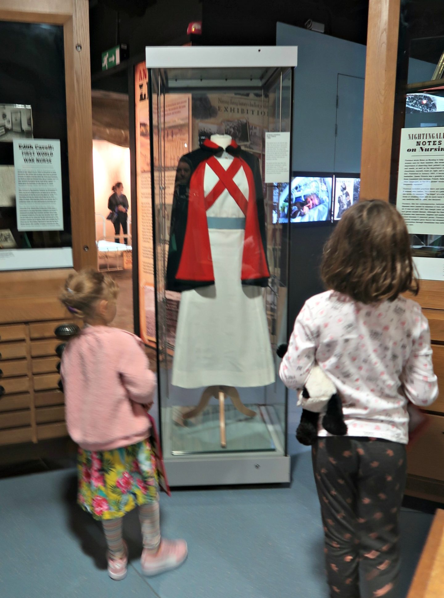 Flornence Nightingale museum nurses uniform