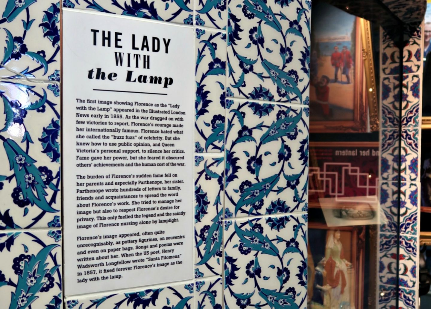 Florence Nightingale museum lady with the lamp