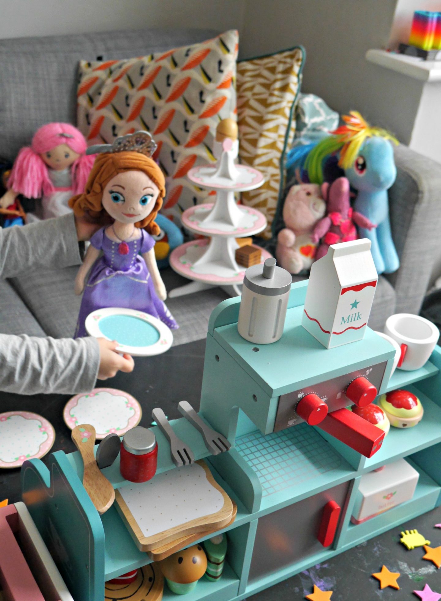 GLTC Star Beans coffee shop - sophia the first