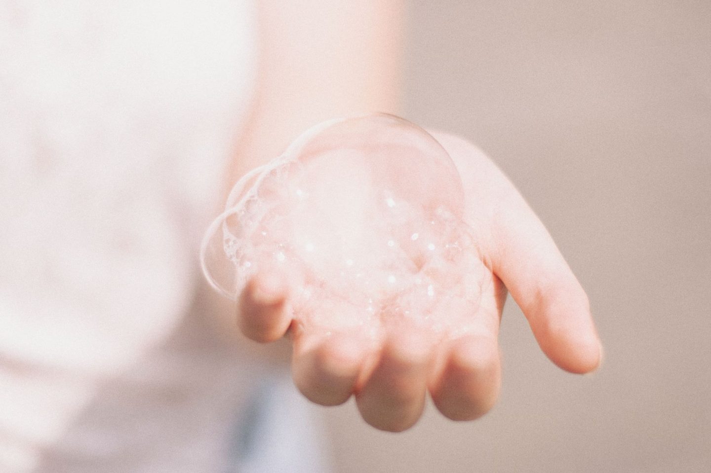 How to talk to children about coronavirus - importance of hand washing