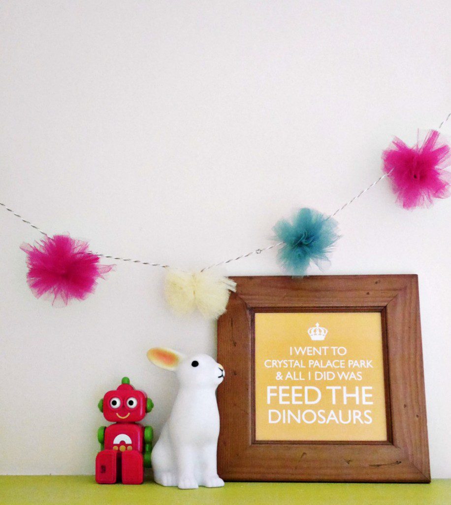 How to make a really easy pom pom garland