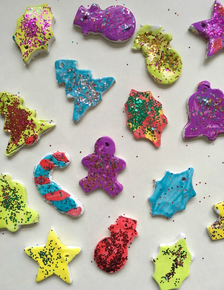 How to make quick and simple Christmas decorations with children