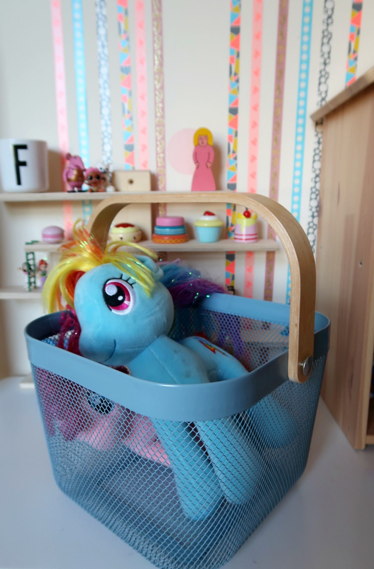 Kids storage hacks - IKEA Risatorp basket