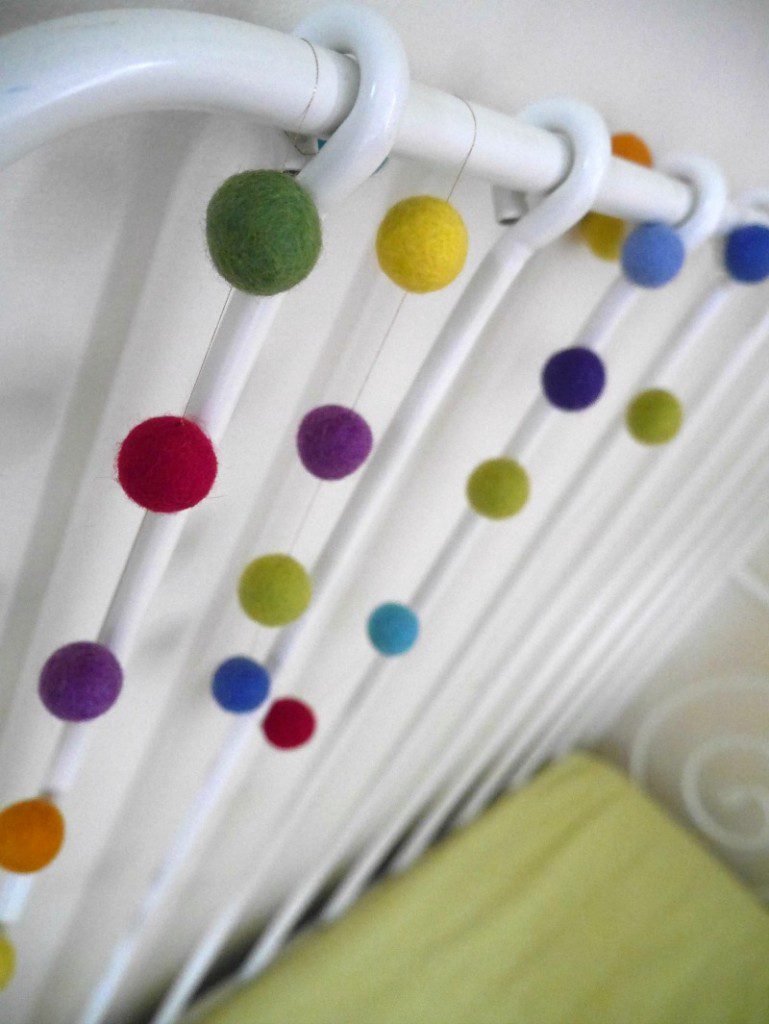 Simple crafts - making a felt garland