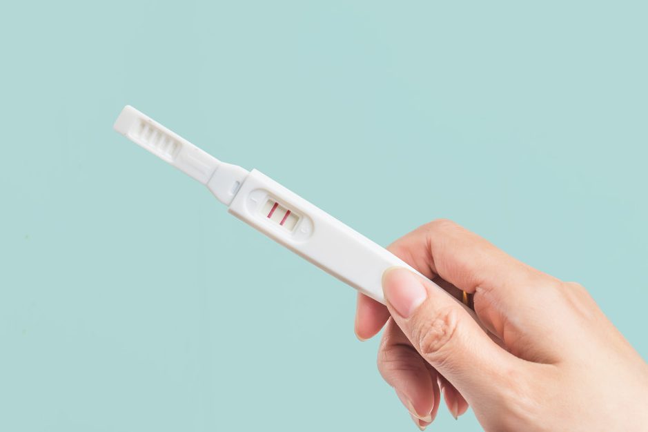 What are the earliest signs of pregnancy?
